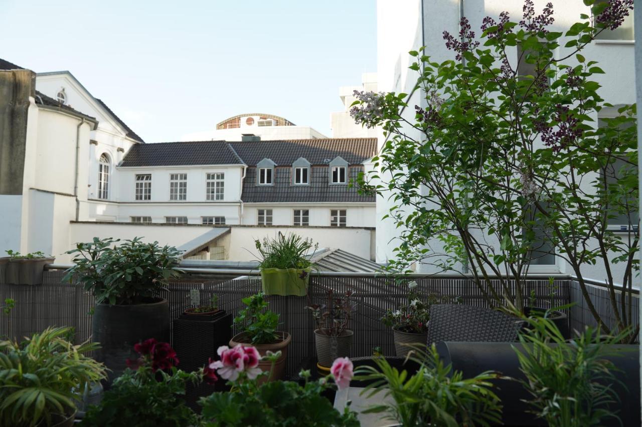 Bright, Spacious Apartment With A Lovely Terrace In The Heart Of Aquisgrano Exterior foto