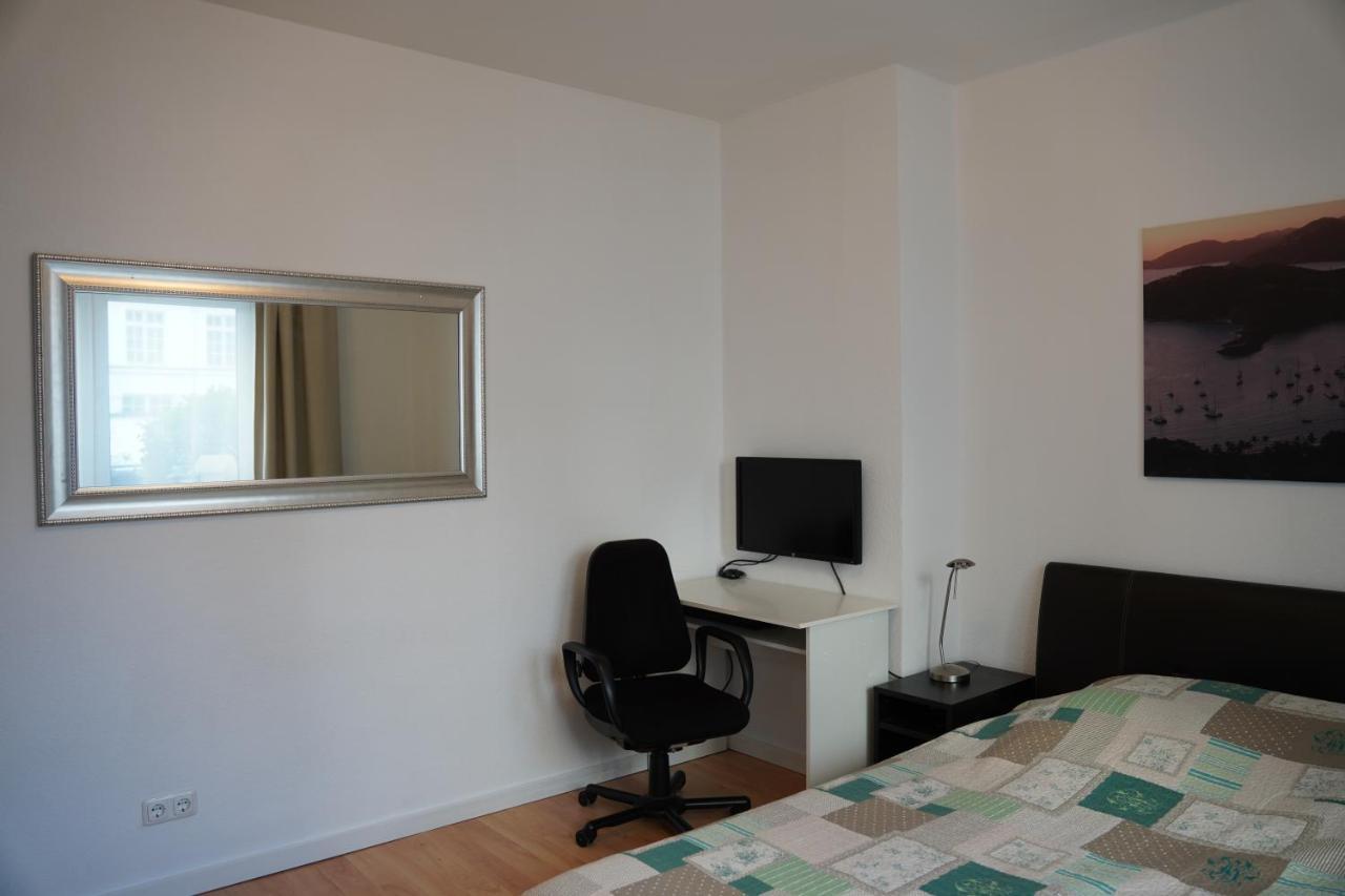 Bright, Spacious Apartment With A Lovely Terrace In The Heart Of Aquisgrano Exterior foto