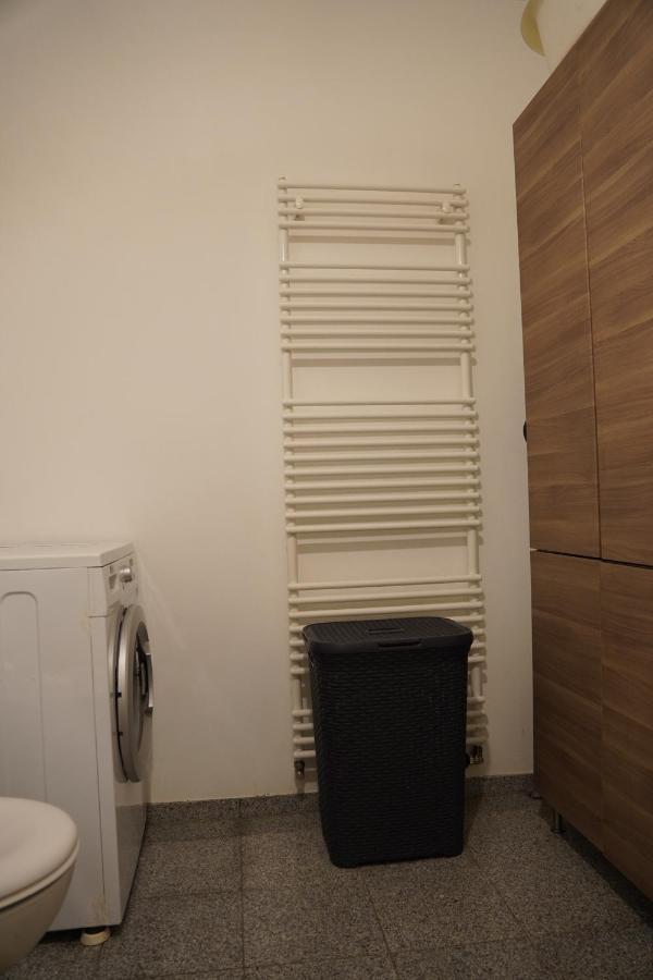 Bright, Spacious Apartment With A Lovely Terrace In The Heart Of Aquisgrano Exterior foto